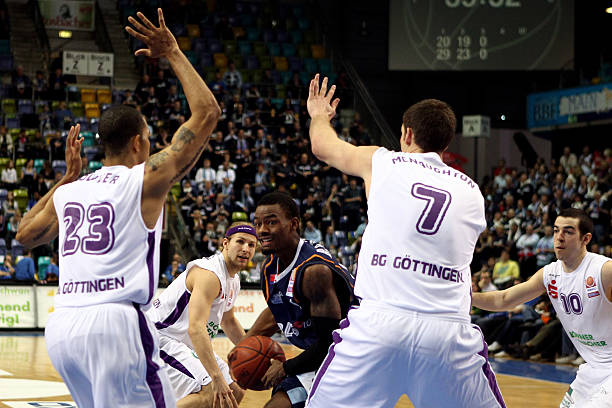 关键时刻决 关键时刻决