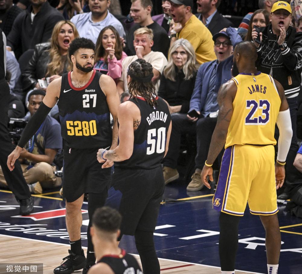 续期待他在 续期待他在